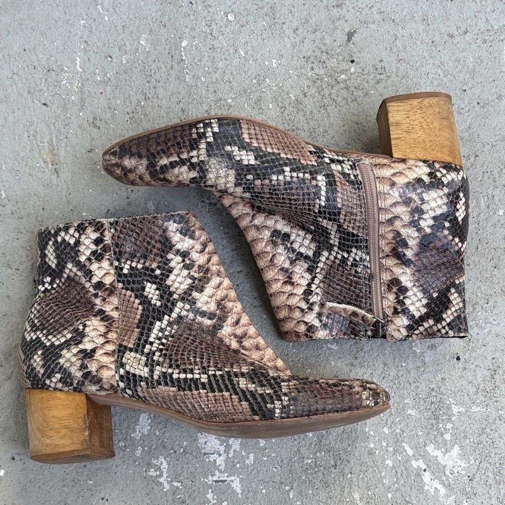 M4DE snake ankle boots